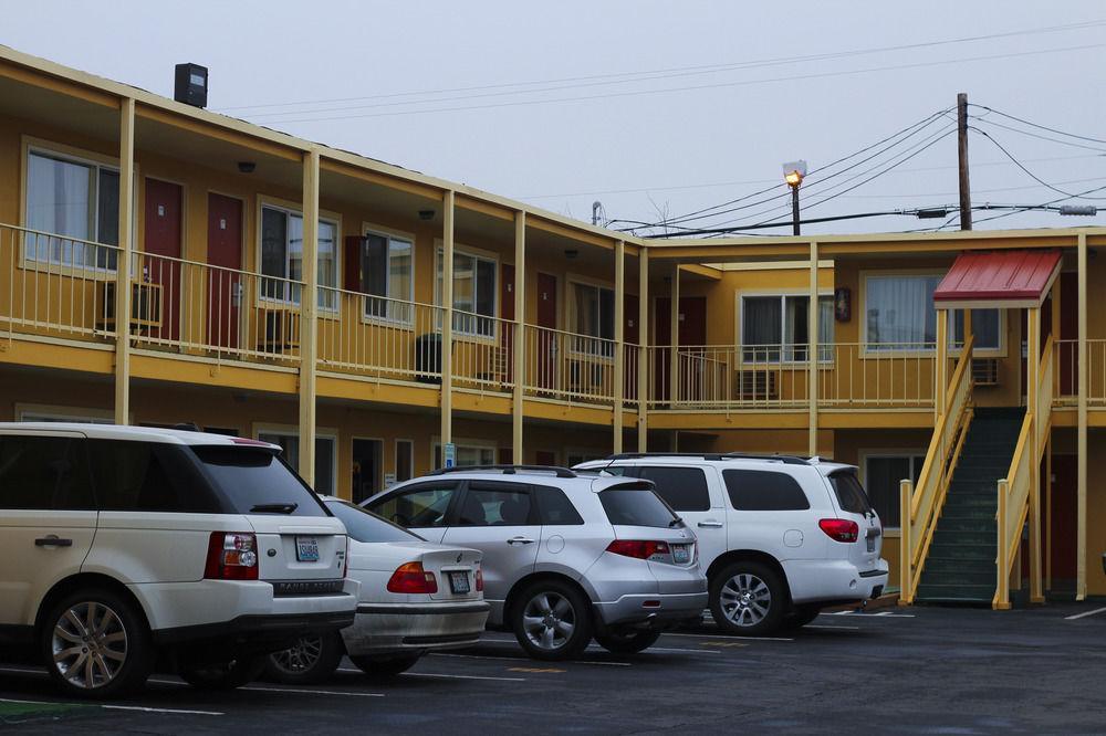 Holiday Lodge Yakima Motel Yakima