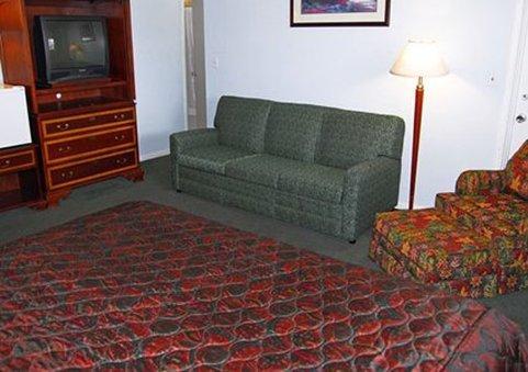 Holiday Lodge Yakima Motel 3*